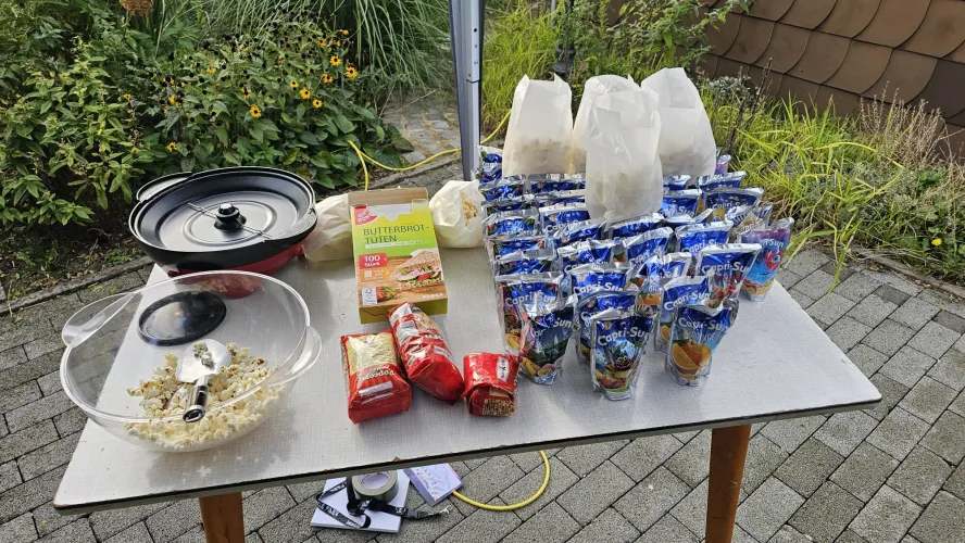 Popcorn und Capri-Sun für die Kinder